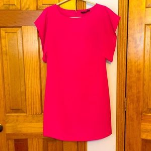 Bcbg max azria shift dress with flow sleeve